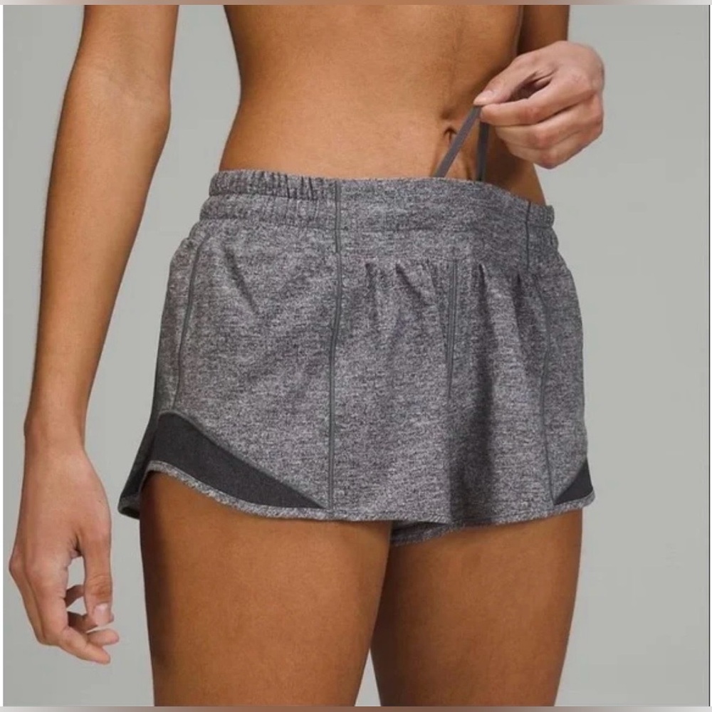 Lululemon Women's 2 inch Hotty Hot Heather Gray Athletic Shorts - 6 Reg